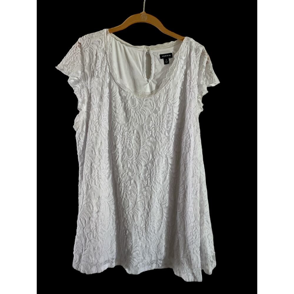 Torrid White Lace Short Sleeves Size 2 Plus Size Womens Top